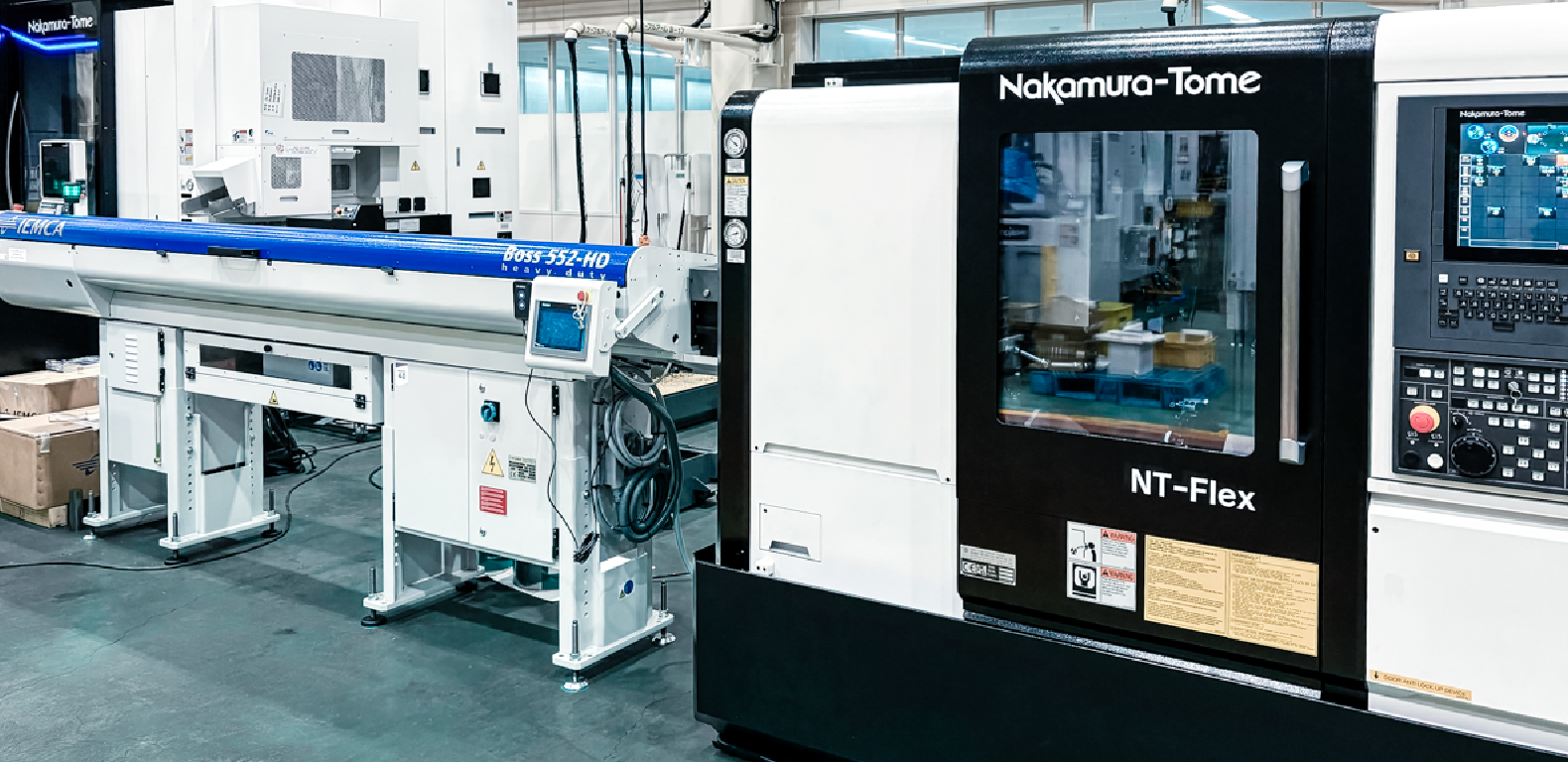 Installazione del tornio Nakamura-Tome NT-Flex abbinato al caricatore di barre Iemca BOSS